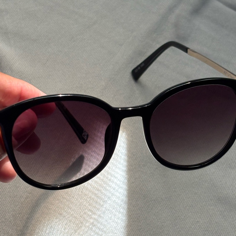 Le Specs Black and Purple Sunglasses - Picture 9 of 12